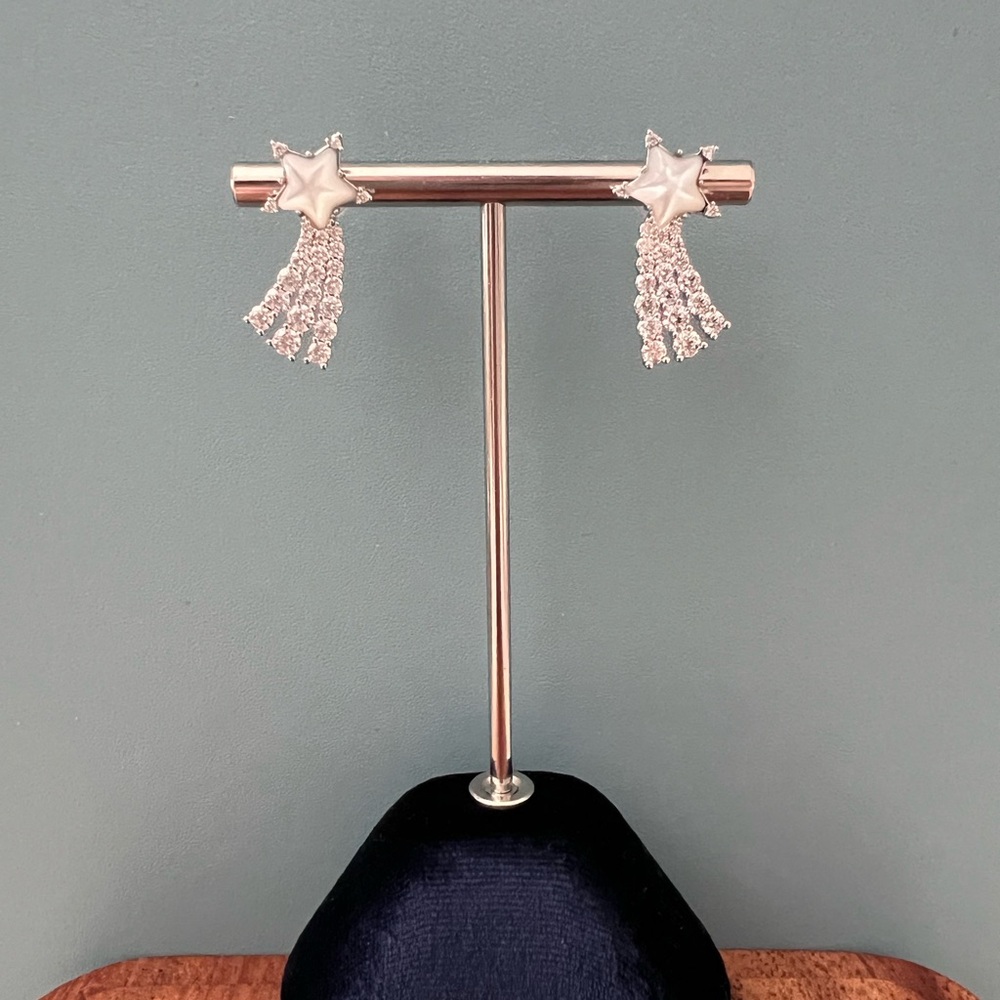YVMIN Star Shaped Silver Earrings with Crystal Tassels